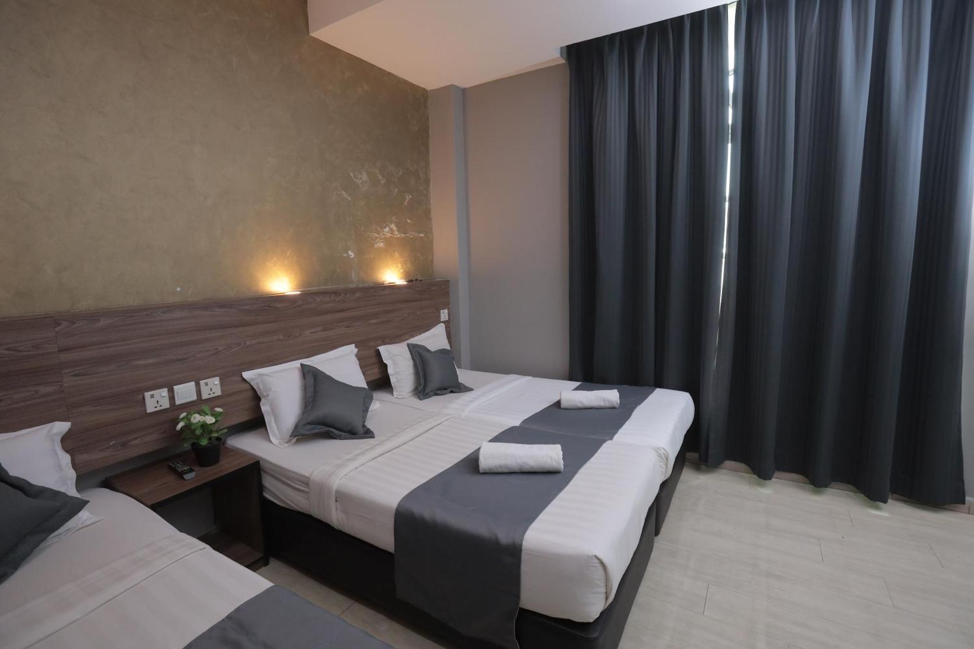 Dj Citi Point Hotel Куала Теренгану Екстериор снимка