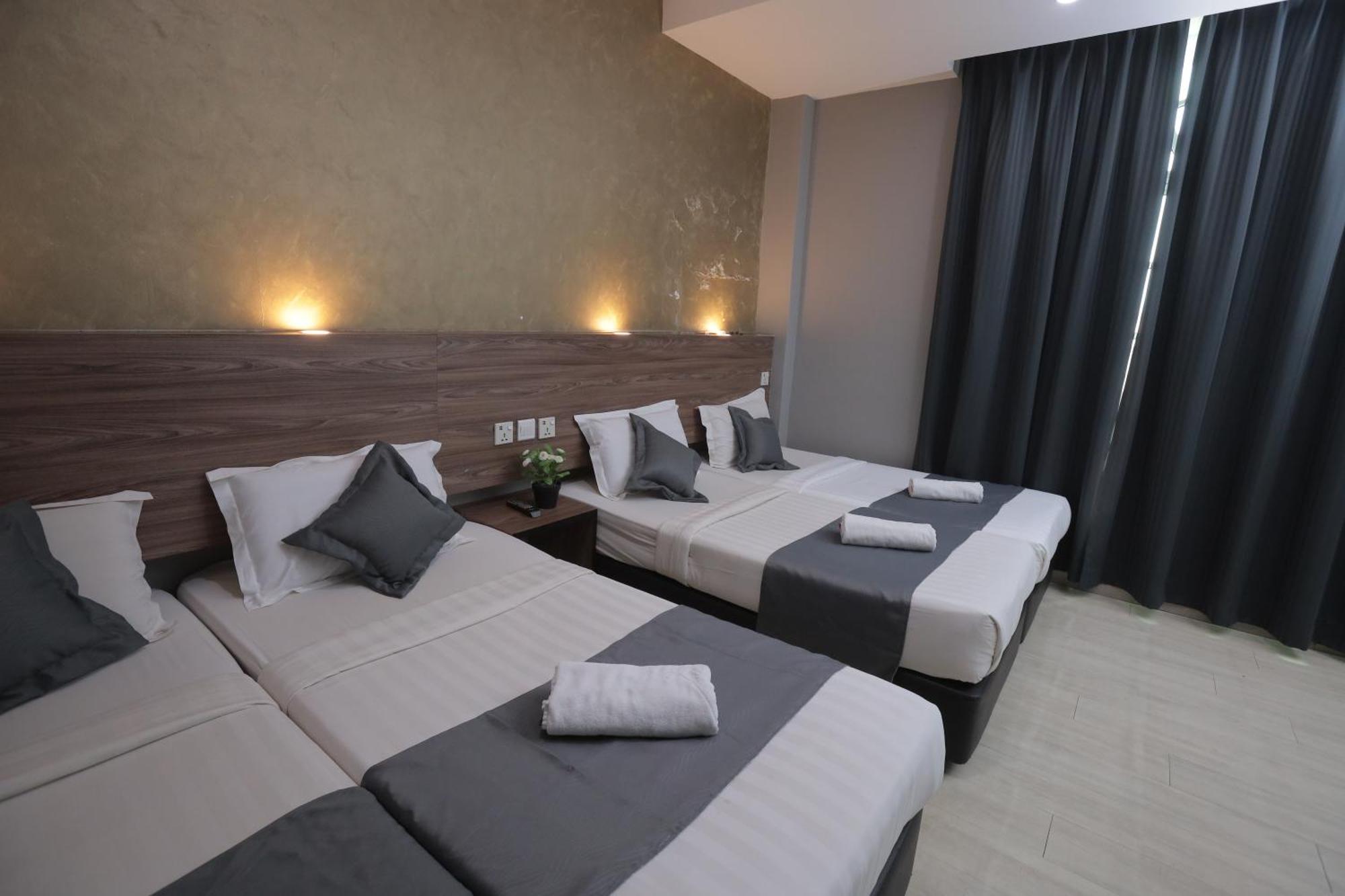 Dj Citi Point Hotel Куала Теренгану Екстериор снимка